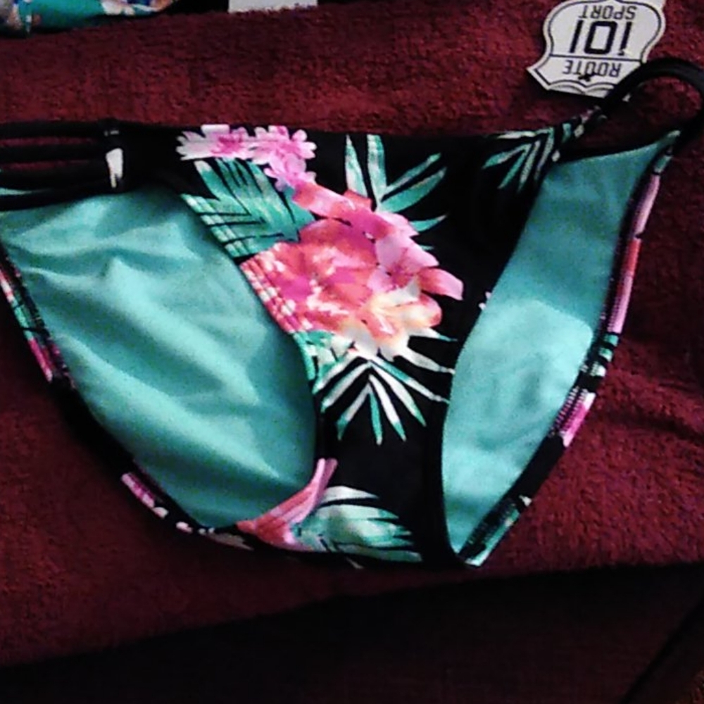 New bikini bottom